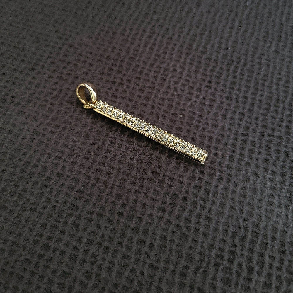 Vertical↕️ Bar Pendant with Pave Crystals💎 - Picture 11 of 15